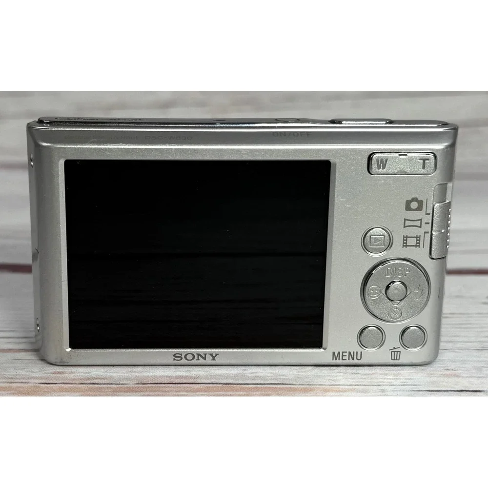 Sony Cyber-shot DSC-W830 Silver Digital Camera 20.1MP 8x Optical Zoom ZEISS Lens